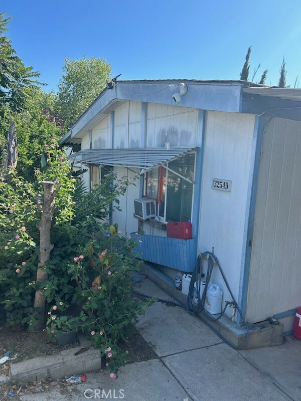 Property Photo:  32549 Crescent Avenue  CA 92530 