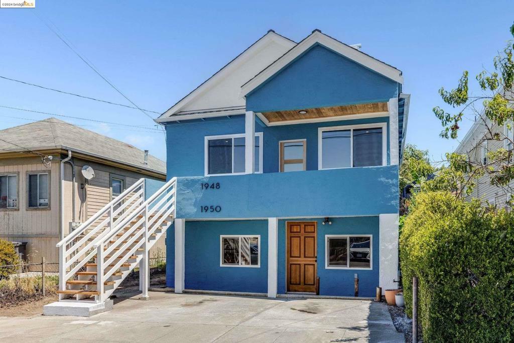 Property Photo:  1948 E 25th St  CA 94606 