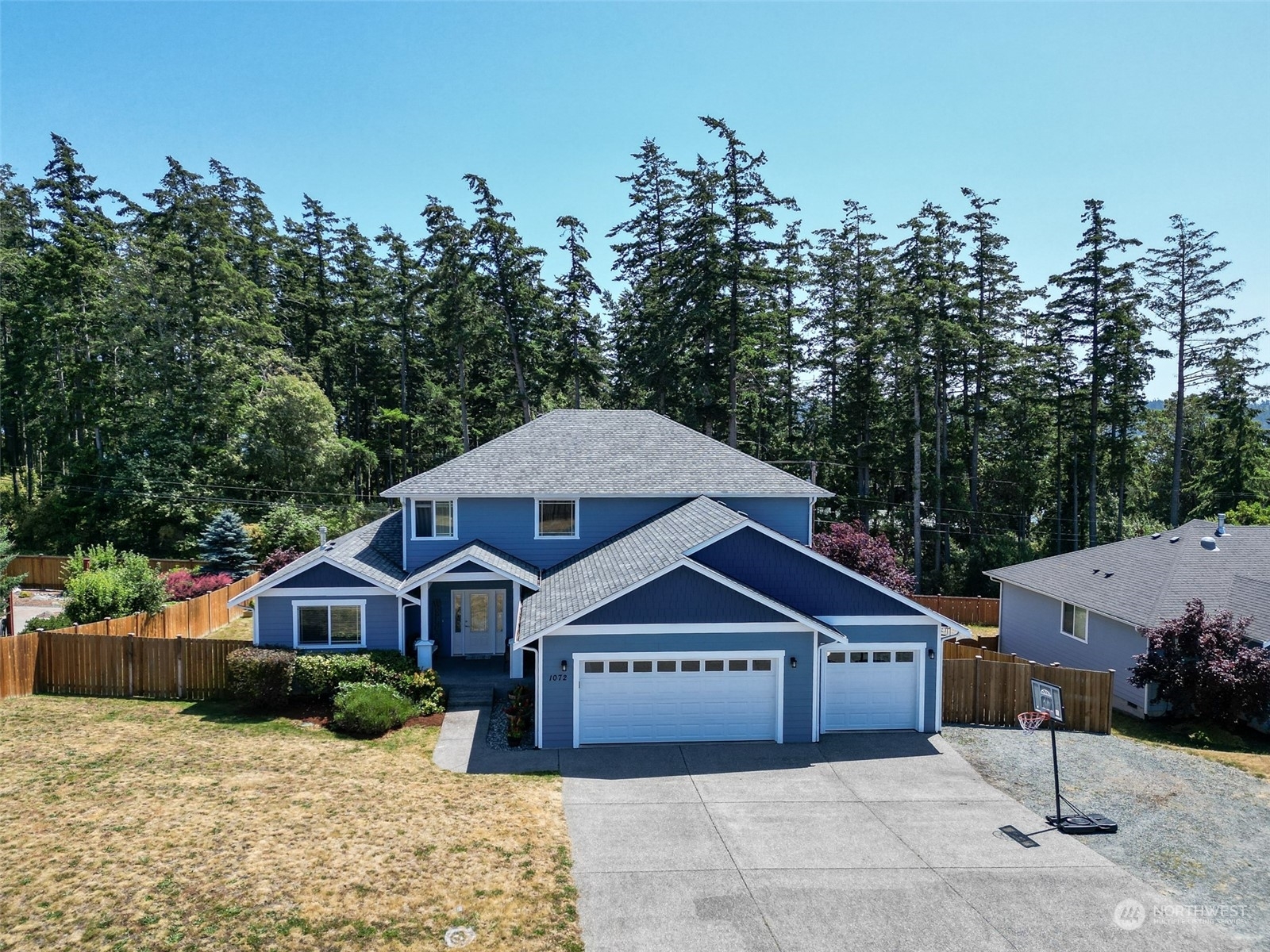 Property Photo:  1072 Lyle Ridge Circle  WA 98277 