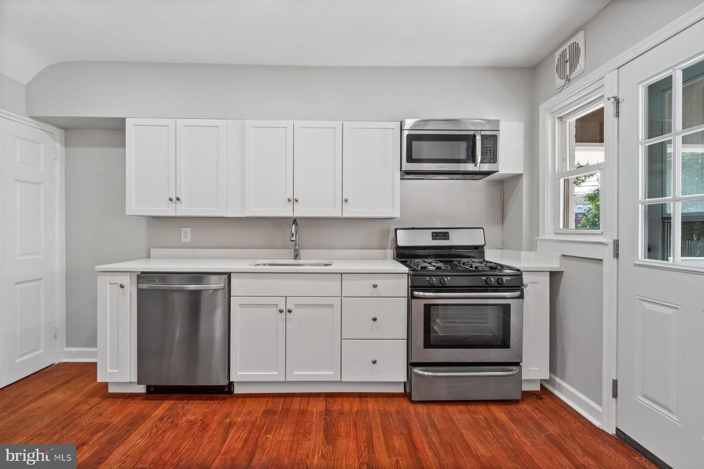 Property Photo:  2026 Holborn Road  MD 21222 