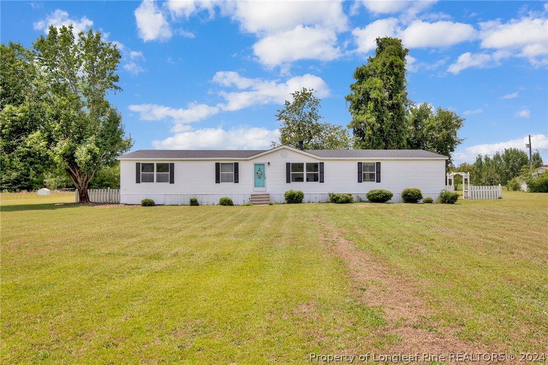 Property Photo:  2147 Bainbridge Road  NC 28391 