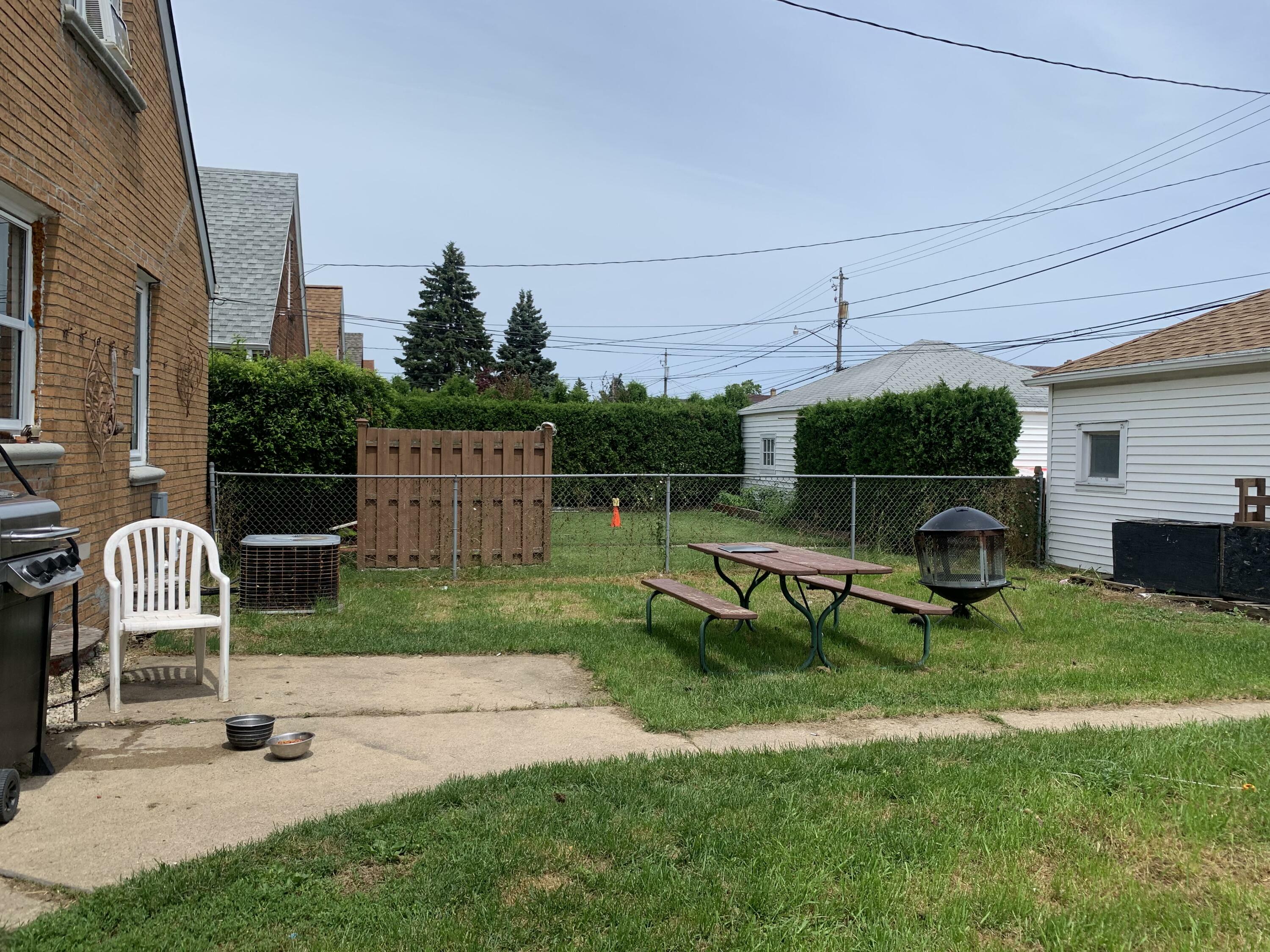 Property Photo:  3354 S 13th St  WI 53215 