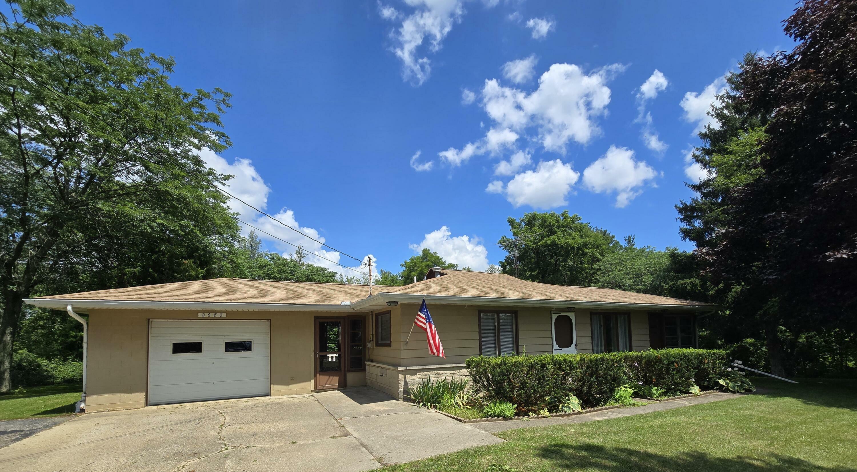 Property Photo:  2680 W Hallett Road  MI 49242 