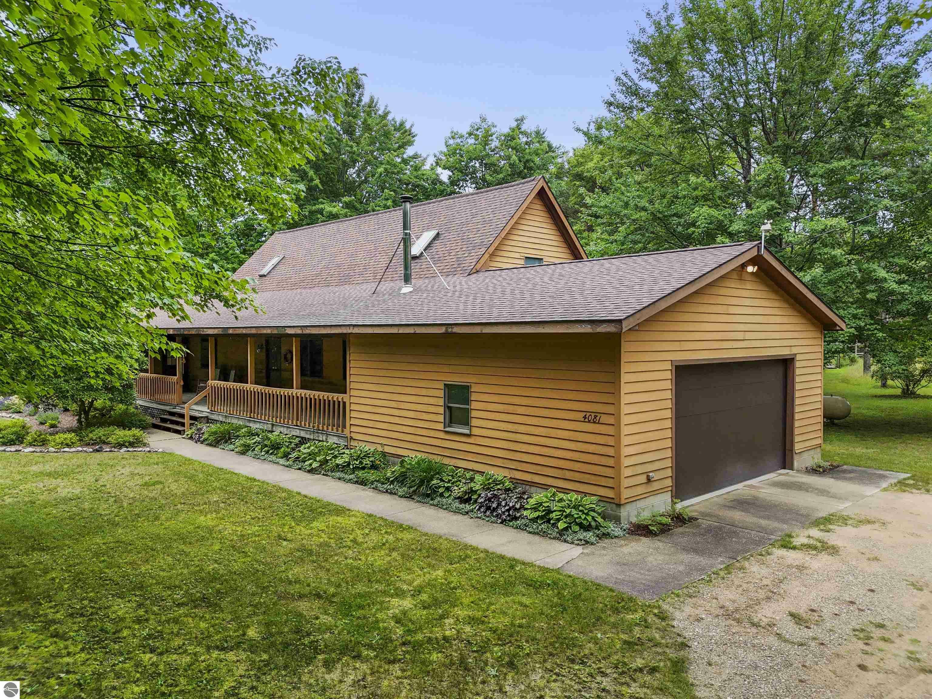 Property Photo:  4081 E 30 Road  MI 49601 