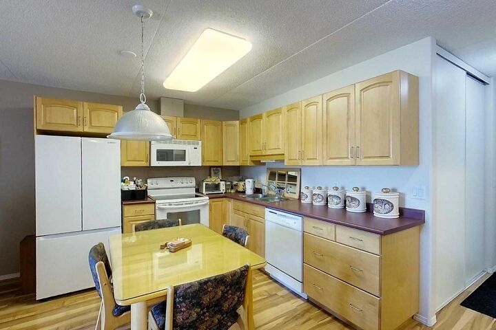 Property Photo: 777 48 Street 302 AB T7E 1Z6