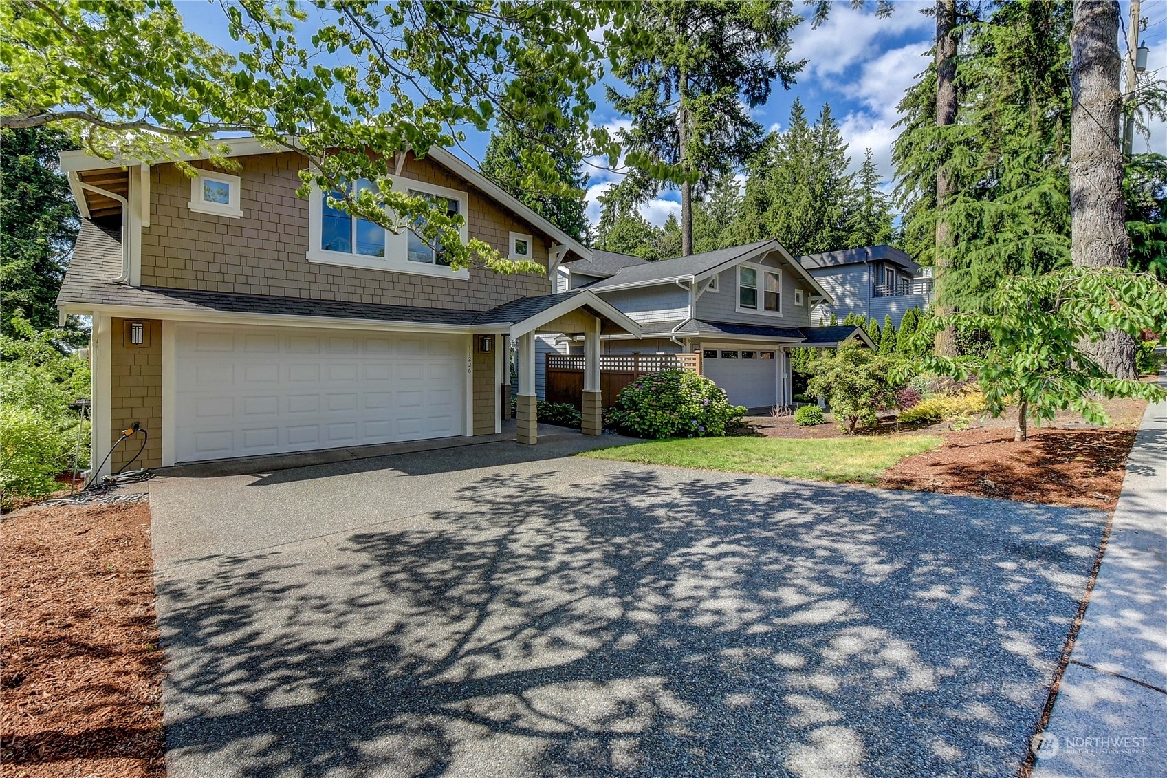 Property Photo:  11226 NE 67th Street  WA 98033 