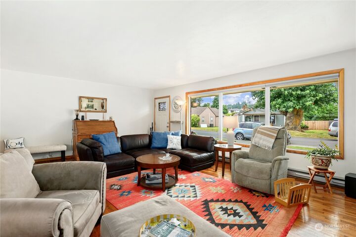 Property Photo: 417 E Crass Court WA 98563