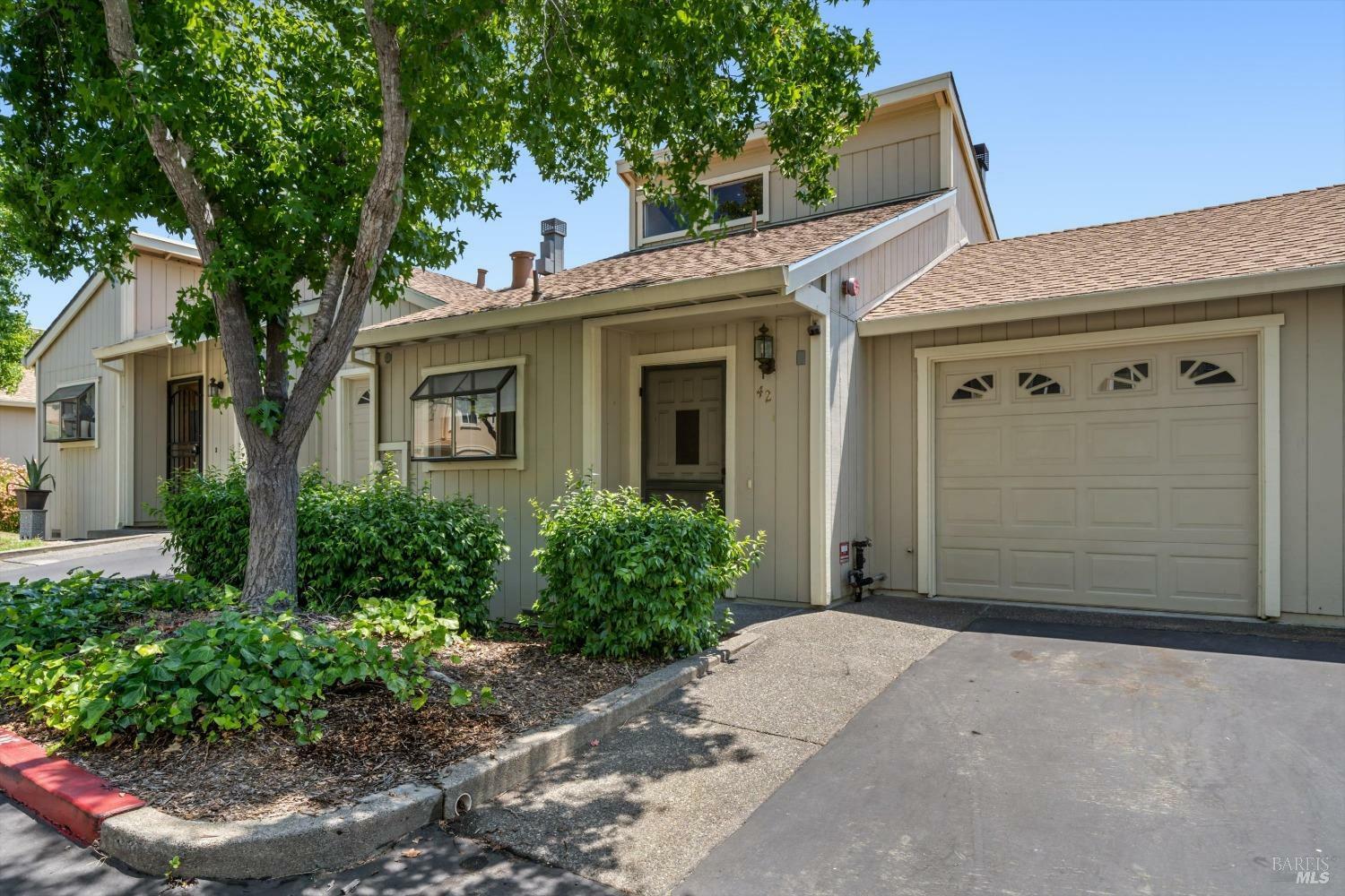 Property Photo:  42 Acorn Circle  CA 94952 