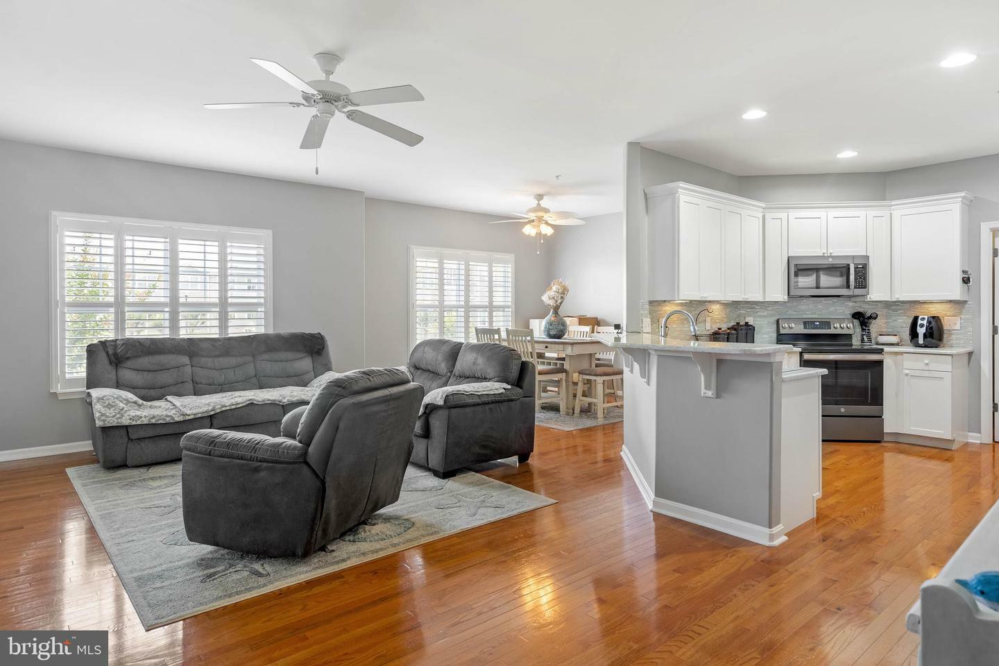 Property Photo: 18939 Shore Pointe Court 2302 DE 19971