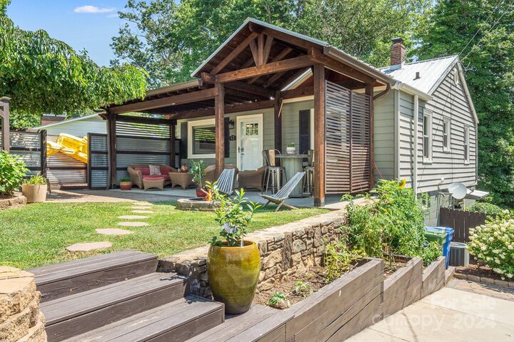 12 Harnett Street  Asheville NC 28806 photo