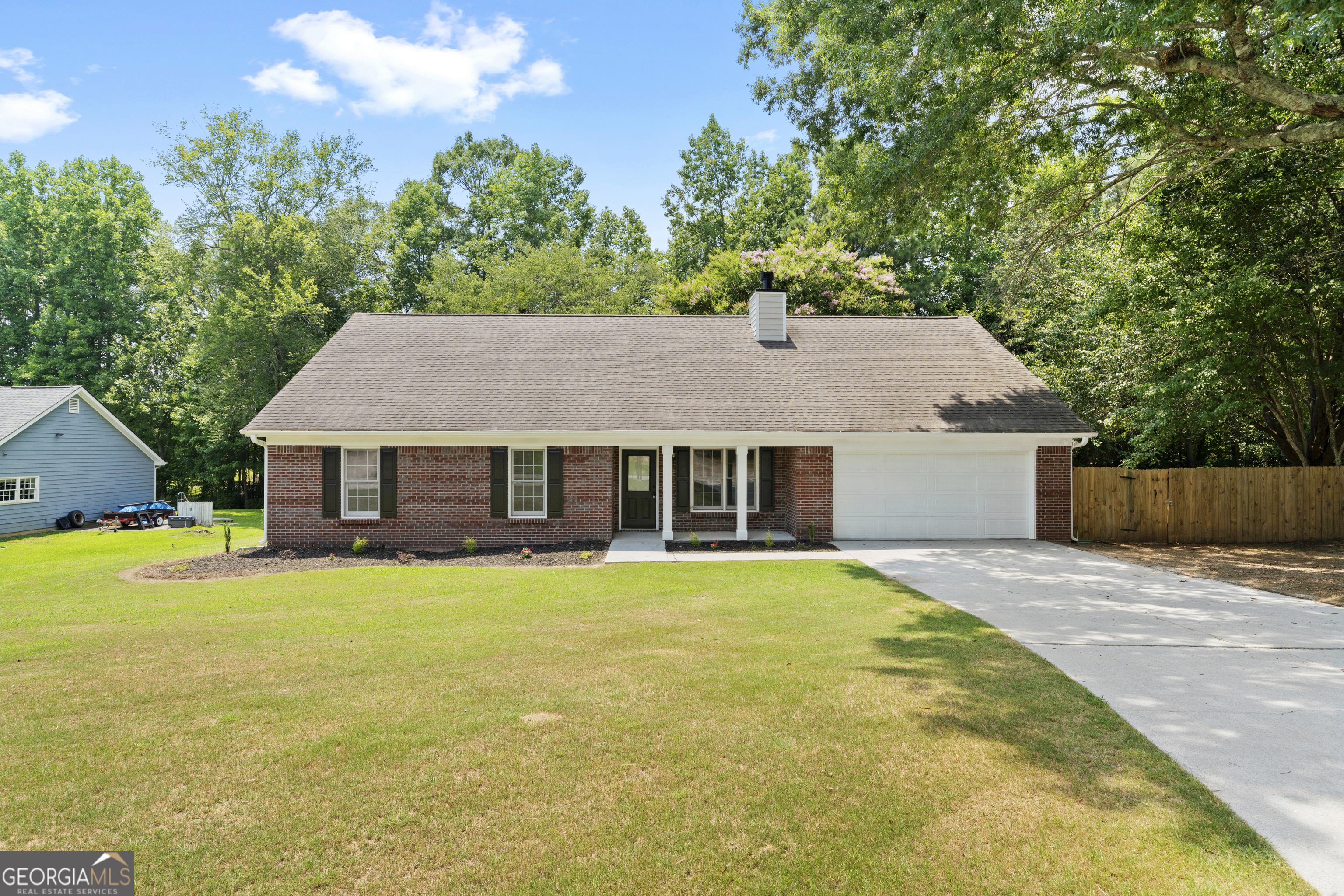 Property Photo:  570 Fawn Lane  GA 30052 