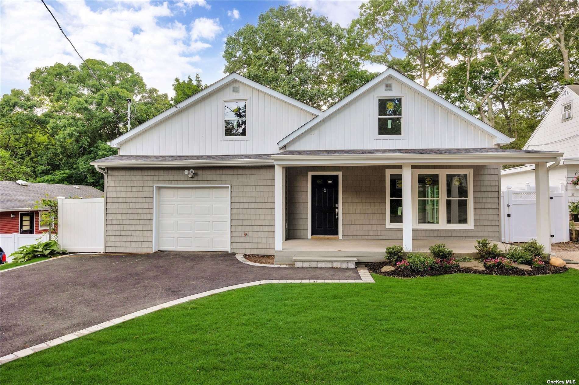 Property Photo:  6 Waterville Drive  NY 11789 