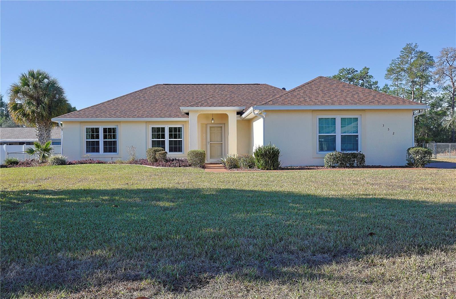 Property Photo:  352 Marion Oaks Lane  FL 34473 