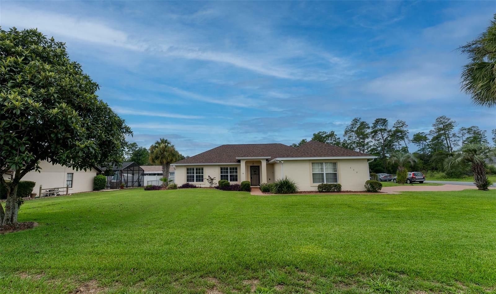 Property Photo:  352 Marion Oaks Lane  FL 34473 