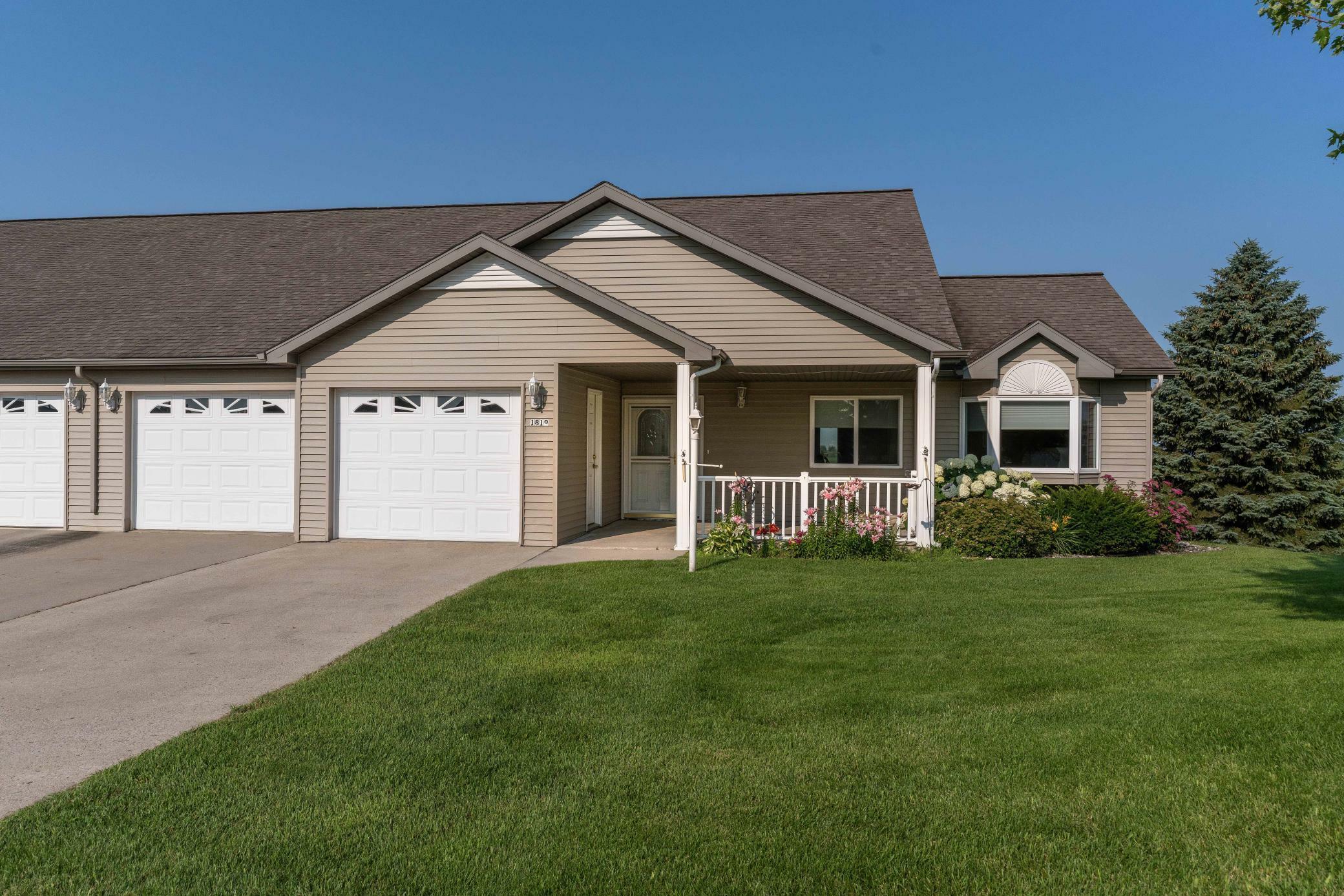 Property Photo:  1819 Aspen Lane  MN 56537 