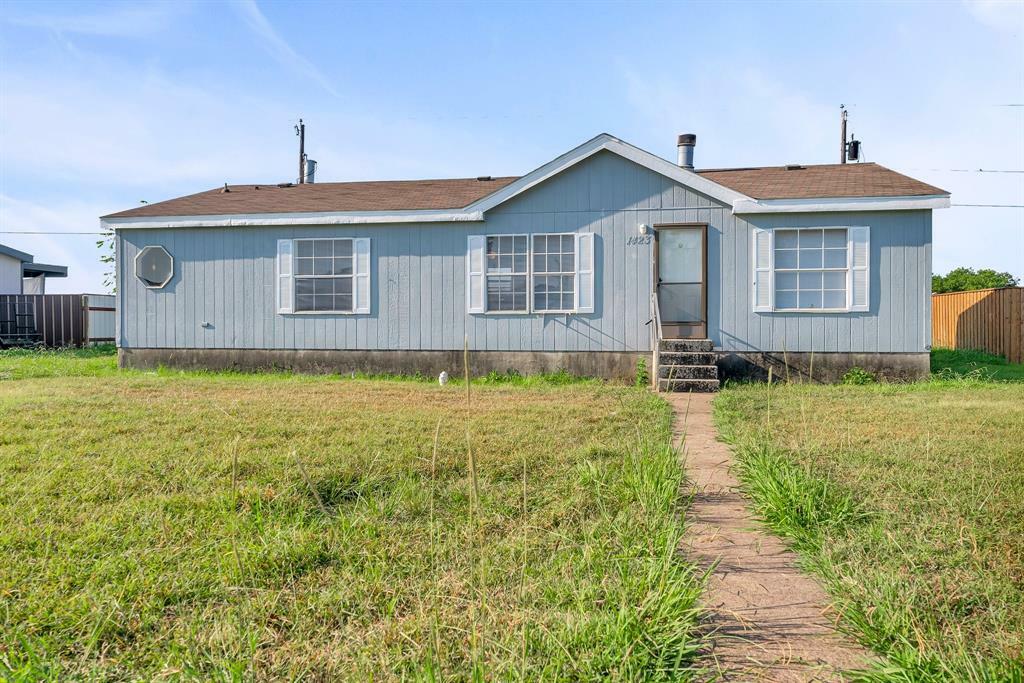 Property Photo:  1423 Old Bridge Road  TX 76033 