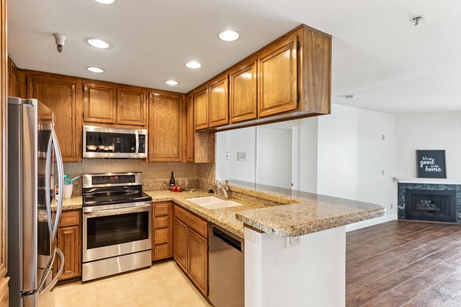 Property Photo: 5765 Friars Rd 154 CA 92110
