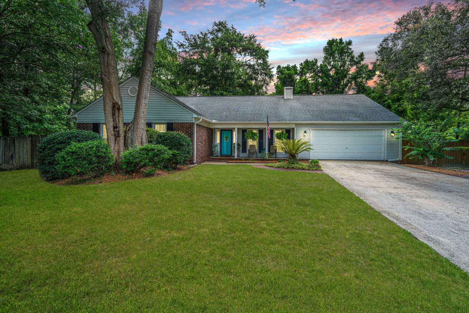 Property Photo: 215 Chandler Drive SC 29456