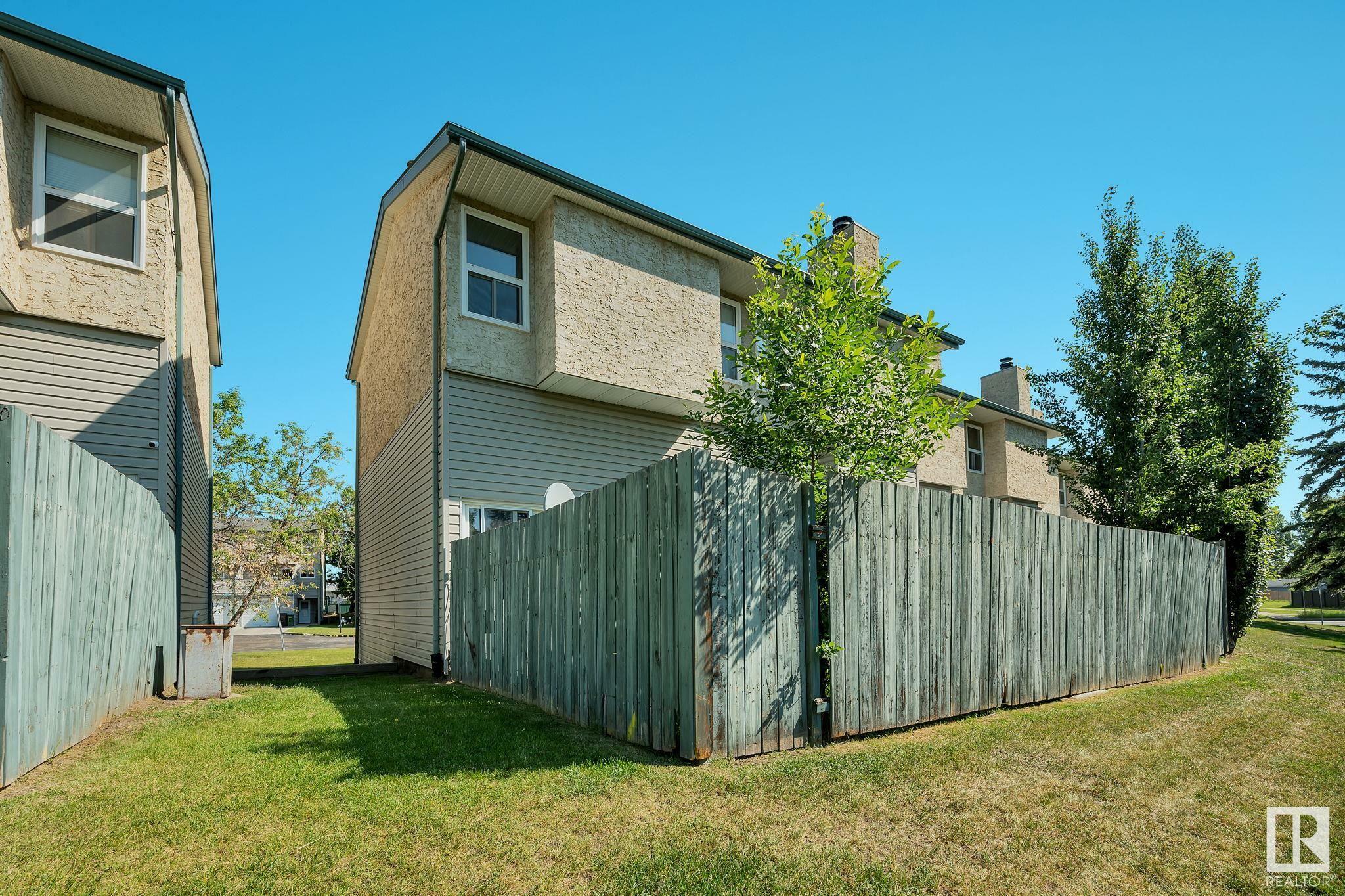 Property Photo:  16914 109 Street NW  AB T5X 2J3 