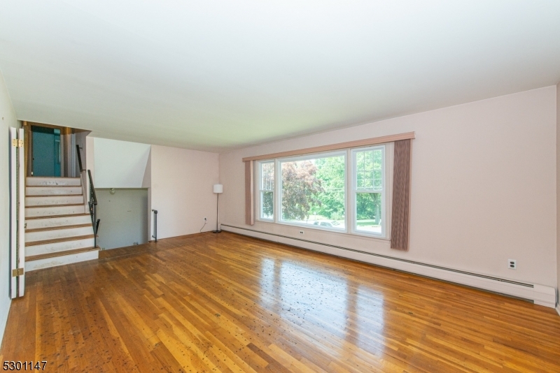 Property Photo:  26 Dogwood Trail  NJ 07869 