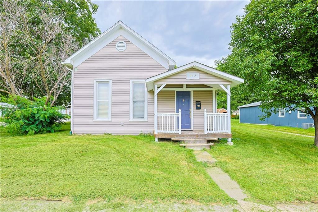 Property Photo:  913 W Chestnut Street  MO 64485 