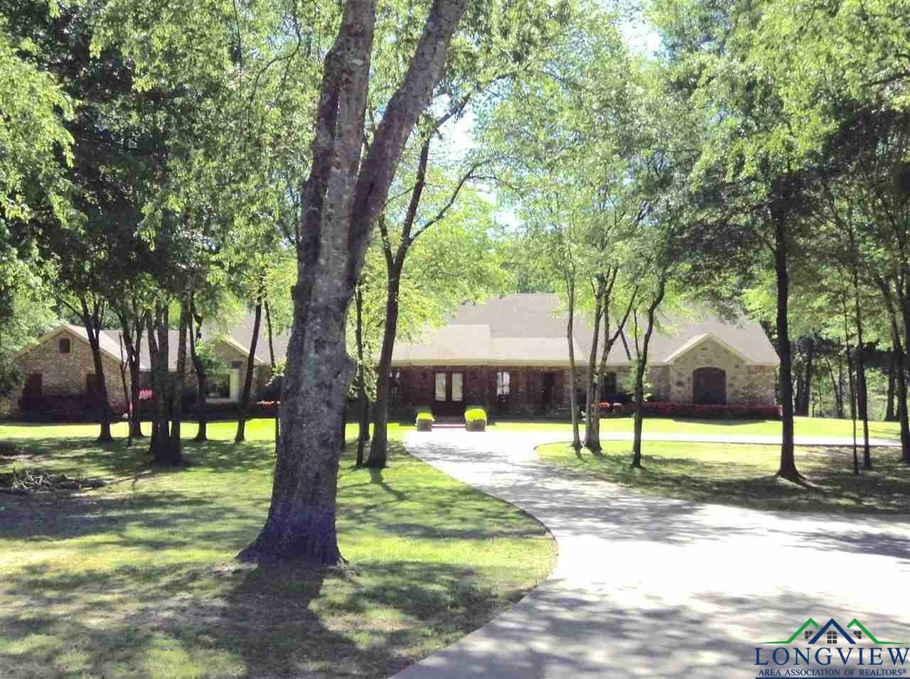 Property Photo:  326 Cottonwood Spur  TX 75633-0000 