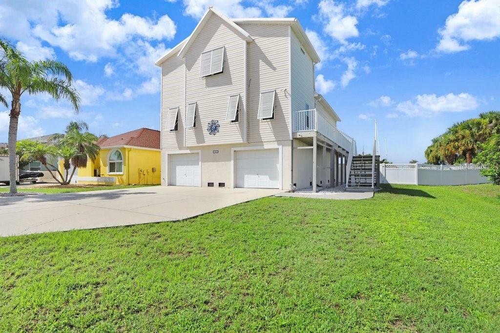 Property Photo:  944 Apollo Beach Boulevard  FL 33572 