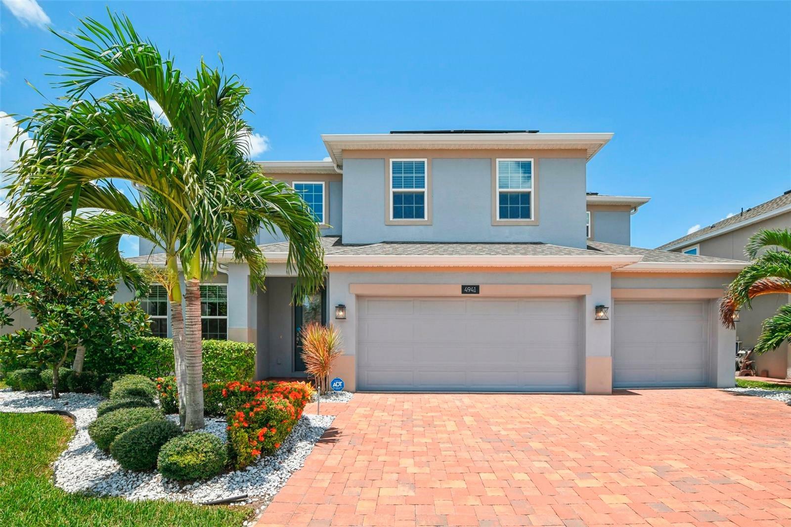 Property Photo:  4941 Olivia Court  FL 34772 