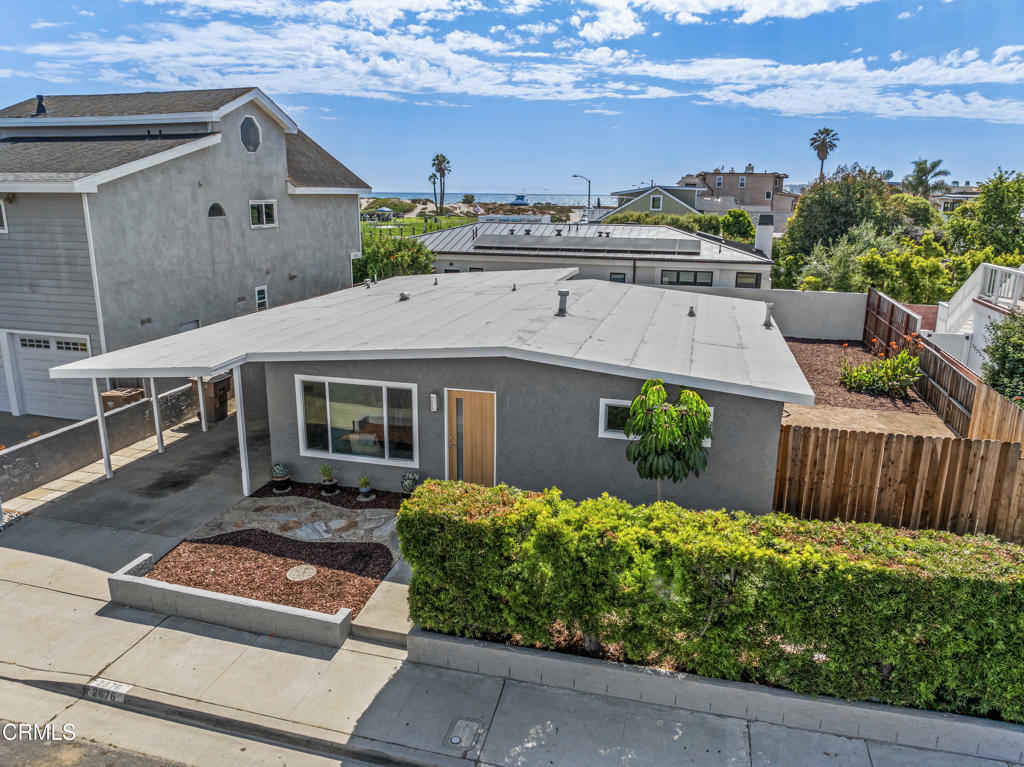 Property Photo:  2876 Pierpont Boulevard  CA 93001 