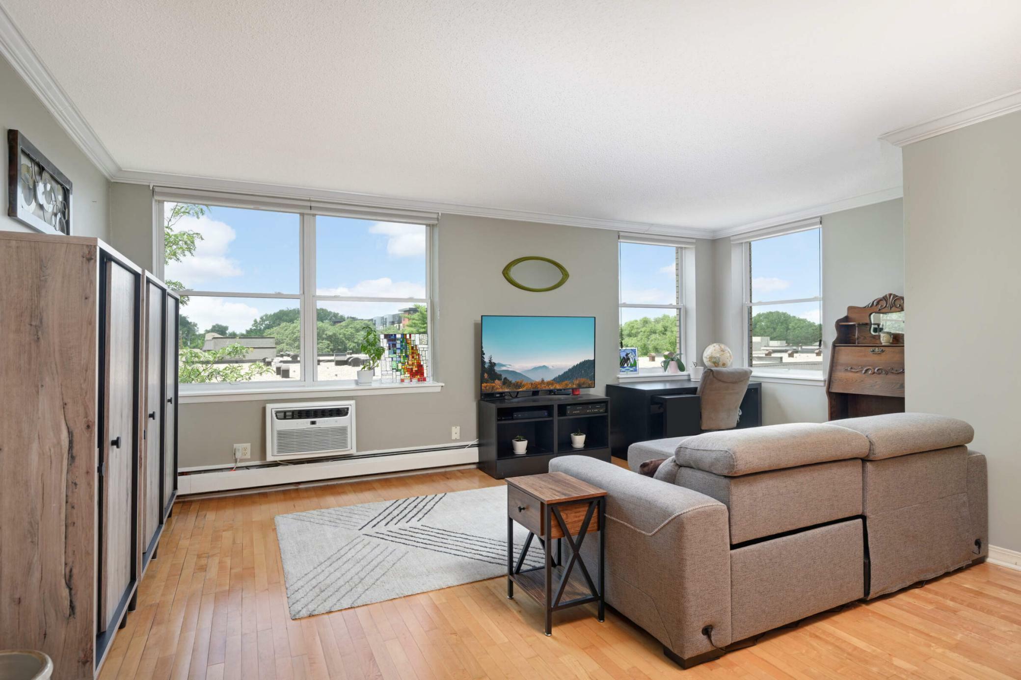 Property Photo:  3150 Excelsior Boulevard 410  MN 55416 