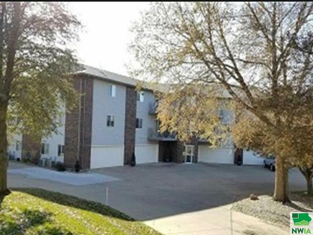 4500 Glenn Ave. 306  Sioux City IA 51106 photo