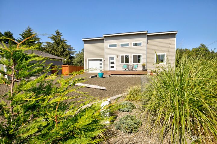 Property Photo:  248 Otter Court SW  WA 98569 