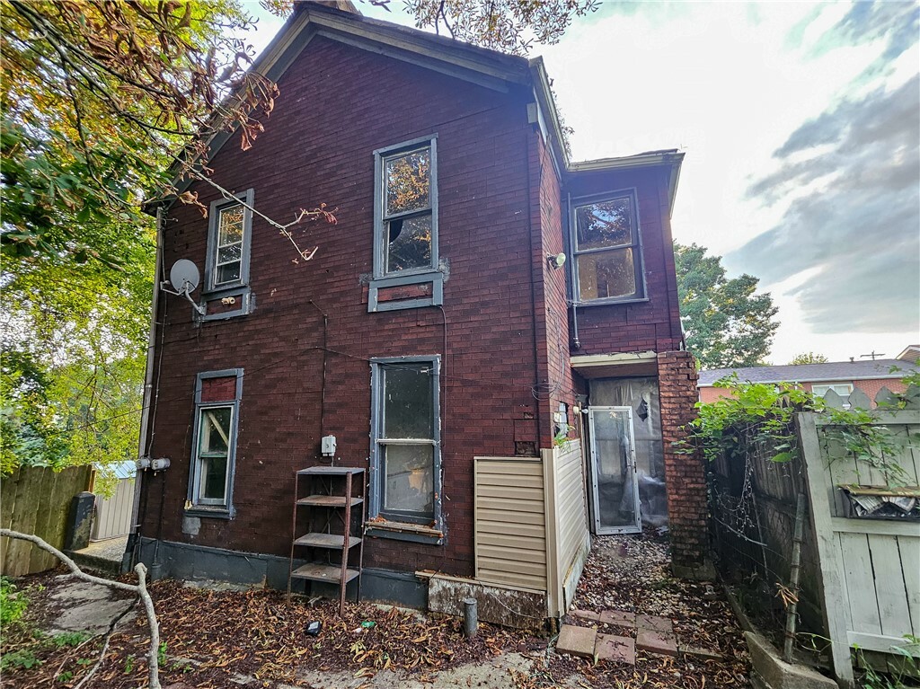 Property Photo:  3740 Frazier St  PA 15213 