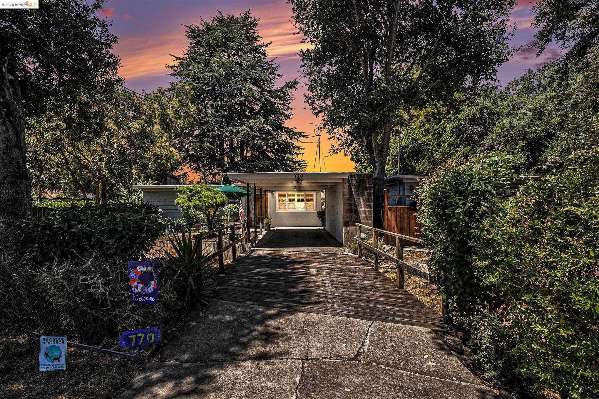 Property Photo:  770 Lilly Ave  CA 94544 