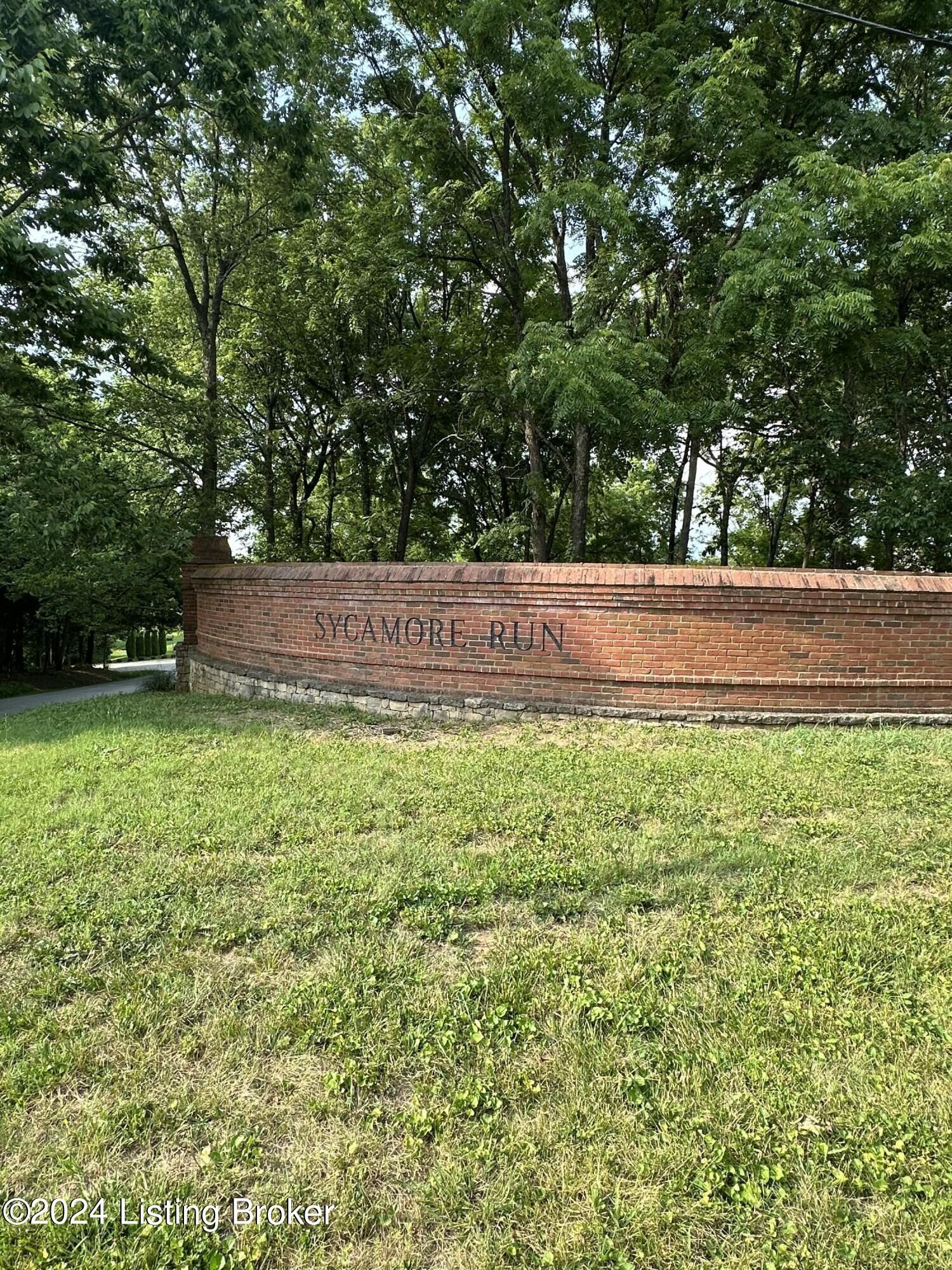 Property Photo: 4802 Sycamore Ridge Ln KY 40031
