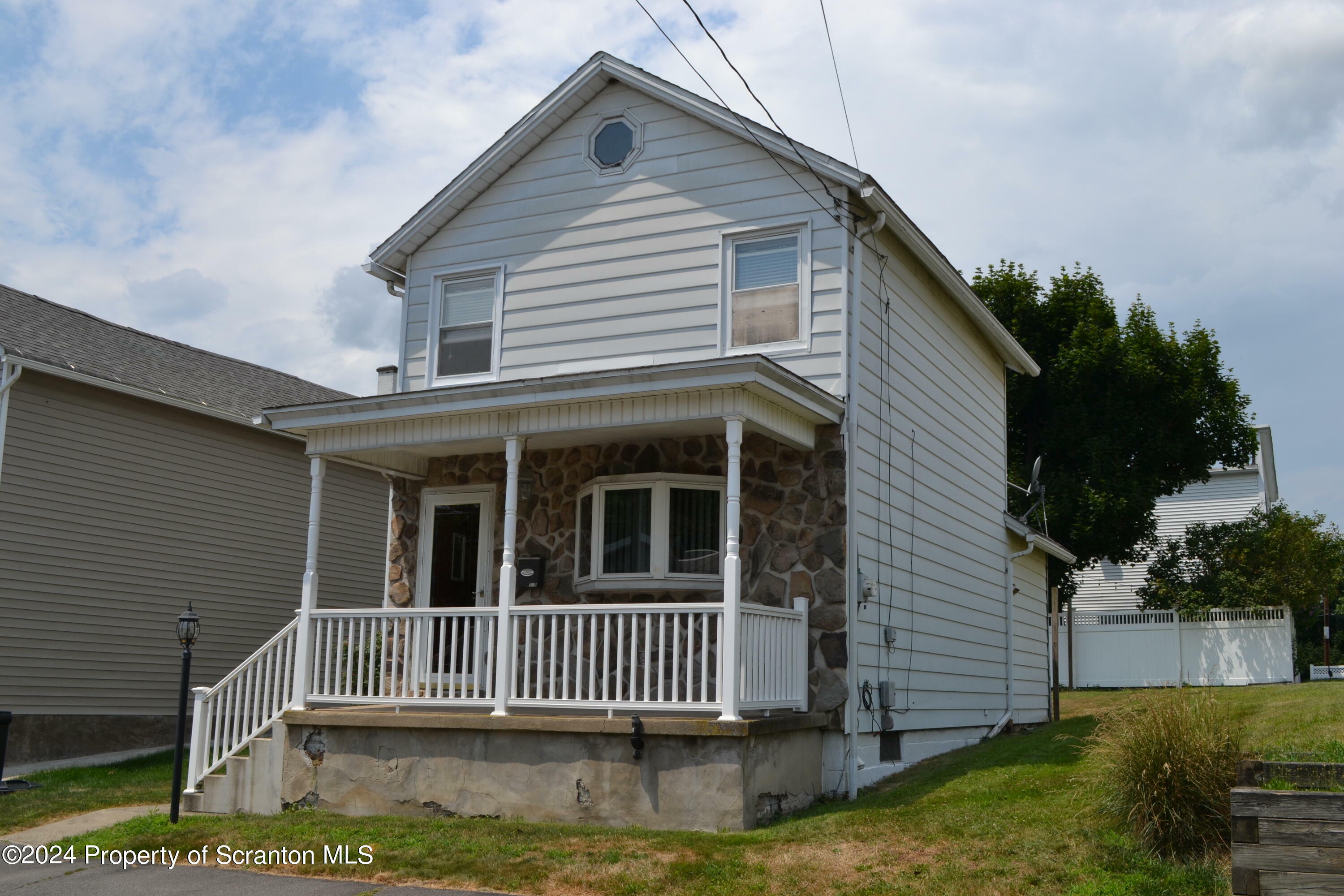 Property Photo:  105 Bellman Street  PA 18512 