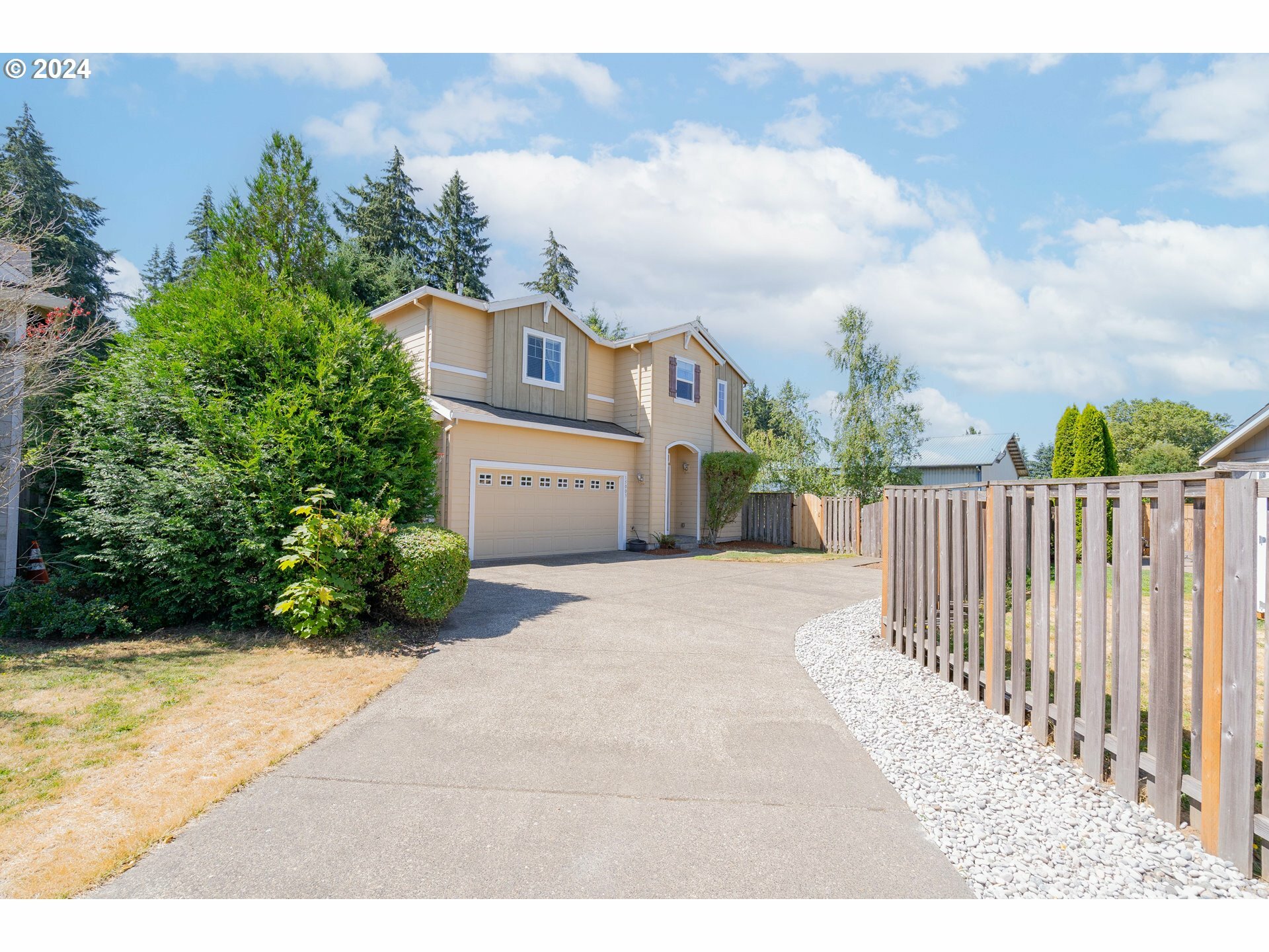 Property Photo: 15003 NE 102nd St WA 98682