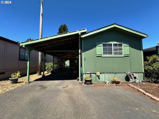 Property Photo: 3760 Highway 101 3 OR 97439