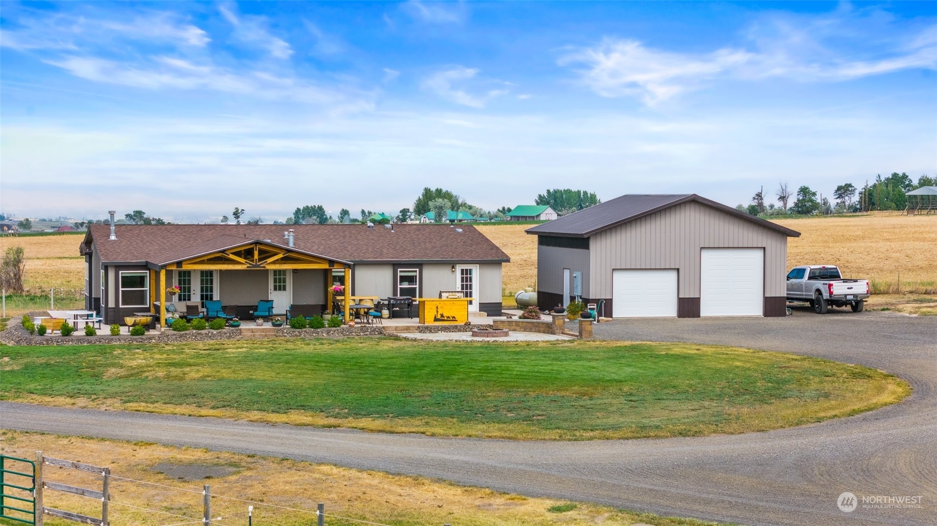 Property Photo:  16493 Upper Badger Pocket Rd  WA 98926 