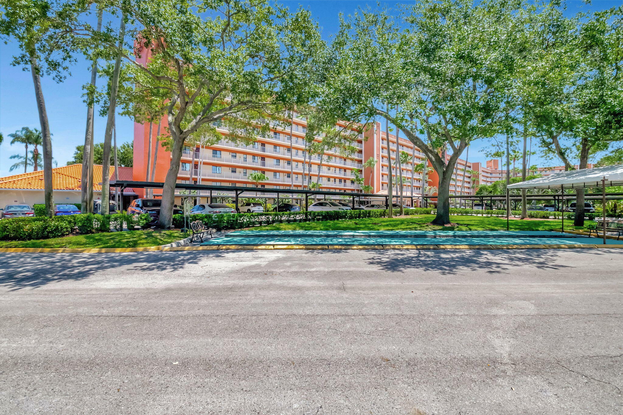 Property Photo:  7380 S Oriole Boulevard 801  FL 33446 