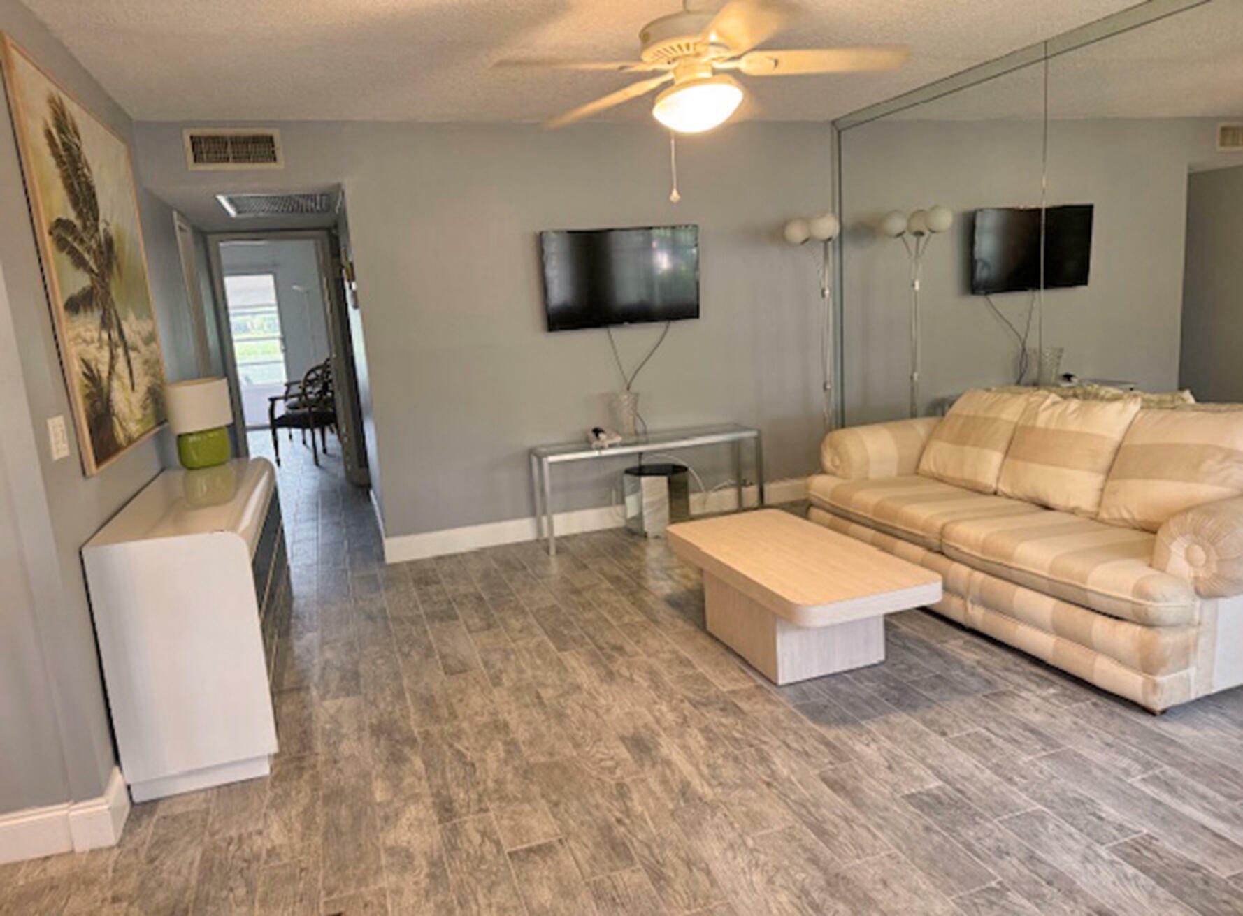 Property Photo:  1055 Newport N  FL 33442 