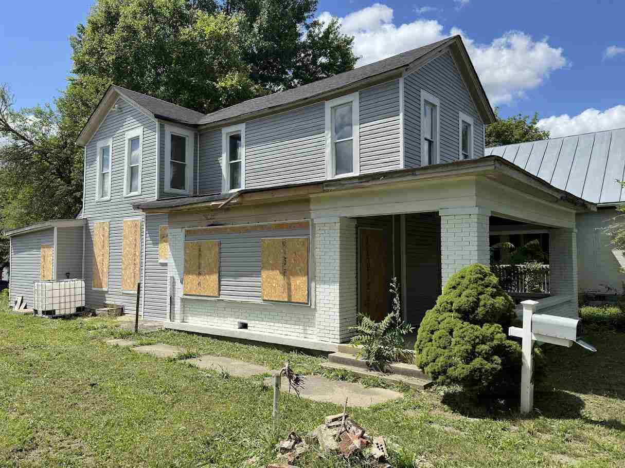 Property Photo:  414 N 16th Street  IN 47374 