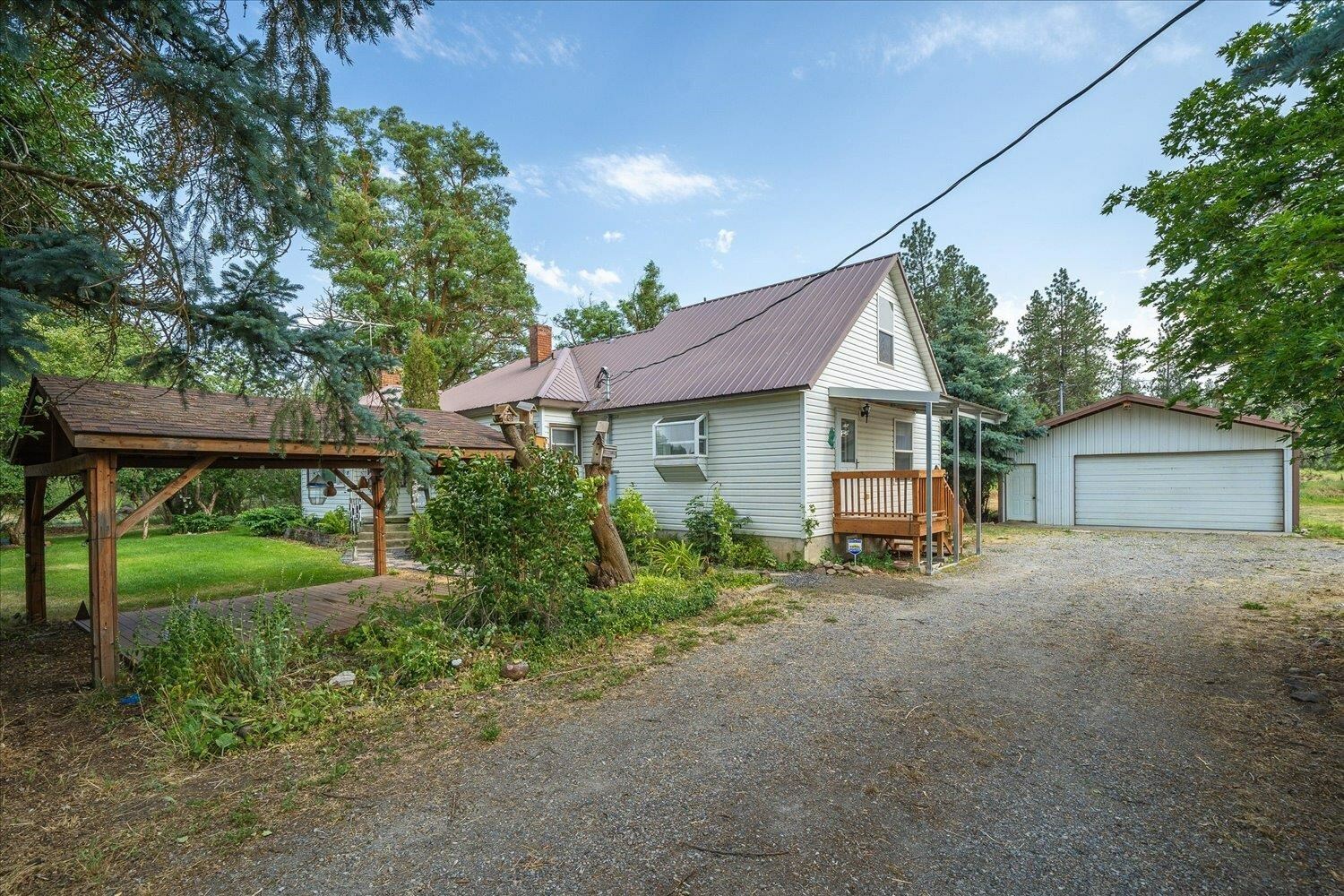 Property Photo:  22515 W Malloy Prairie Rd  WA 99004 