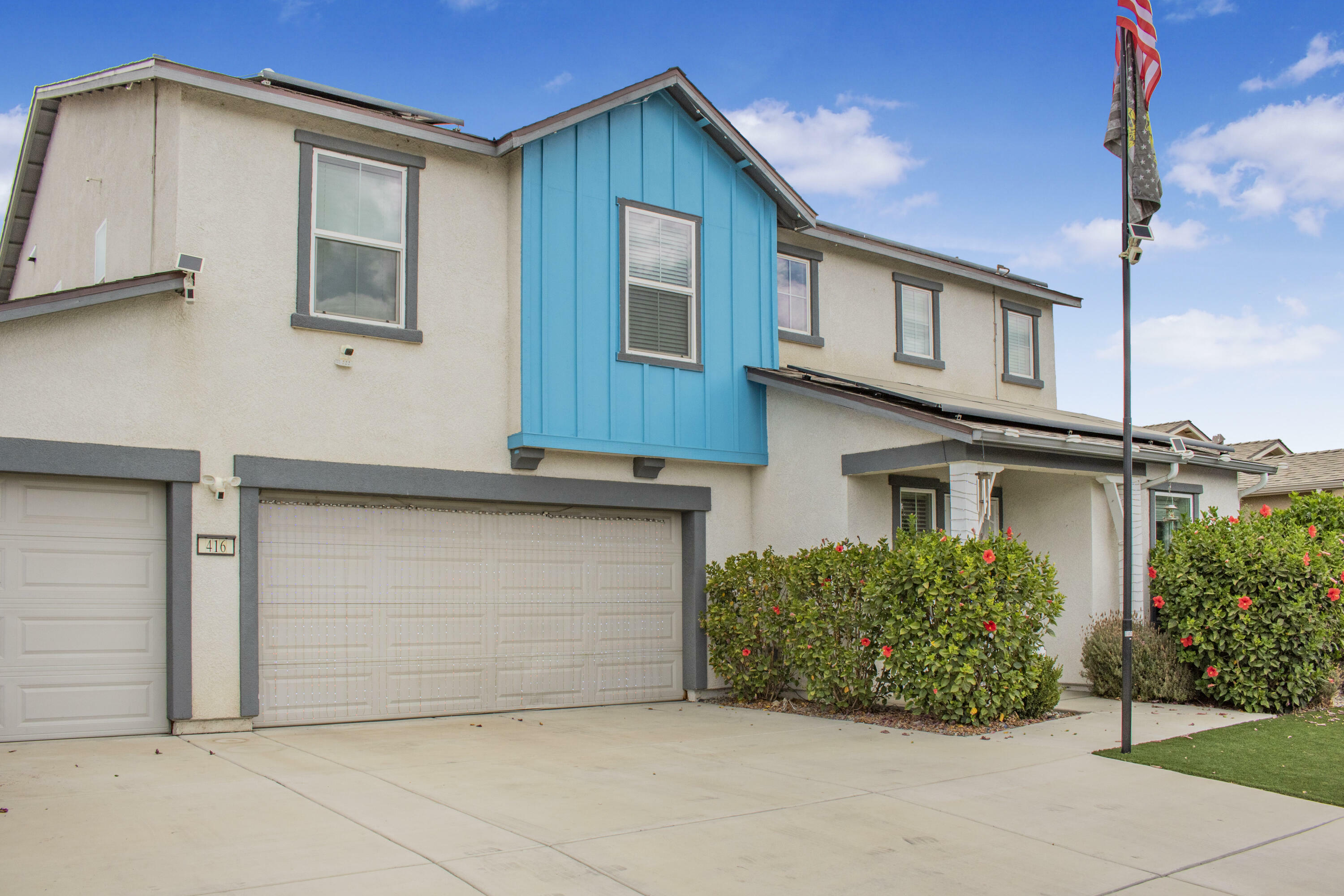 Property Photo:  416 E Porter Avenue  CA 93291 