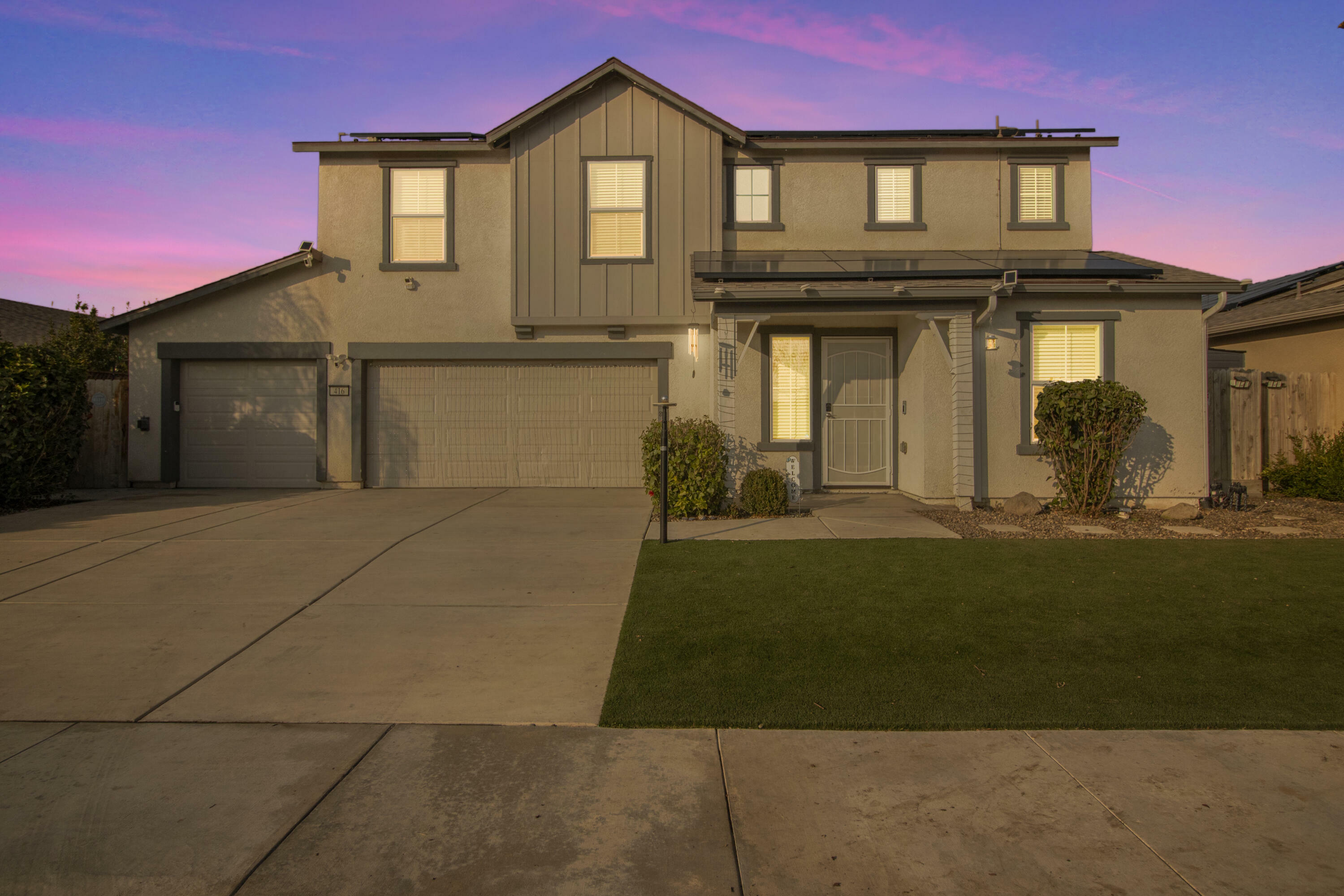 Property Photo:  416 E Porter Avenue  CA 93291 