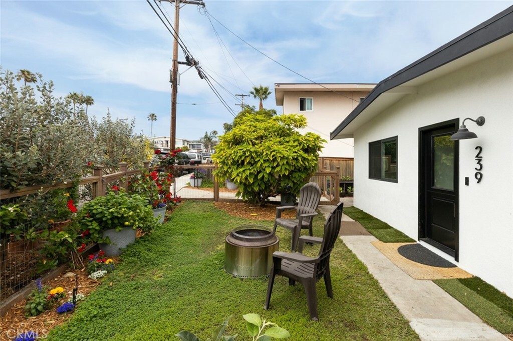 Property Photo:  239 Avenida Monterey  CA 92672 