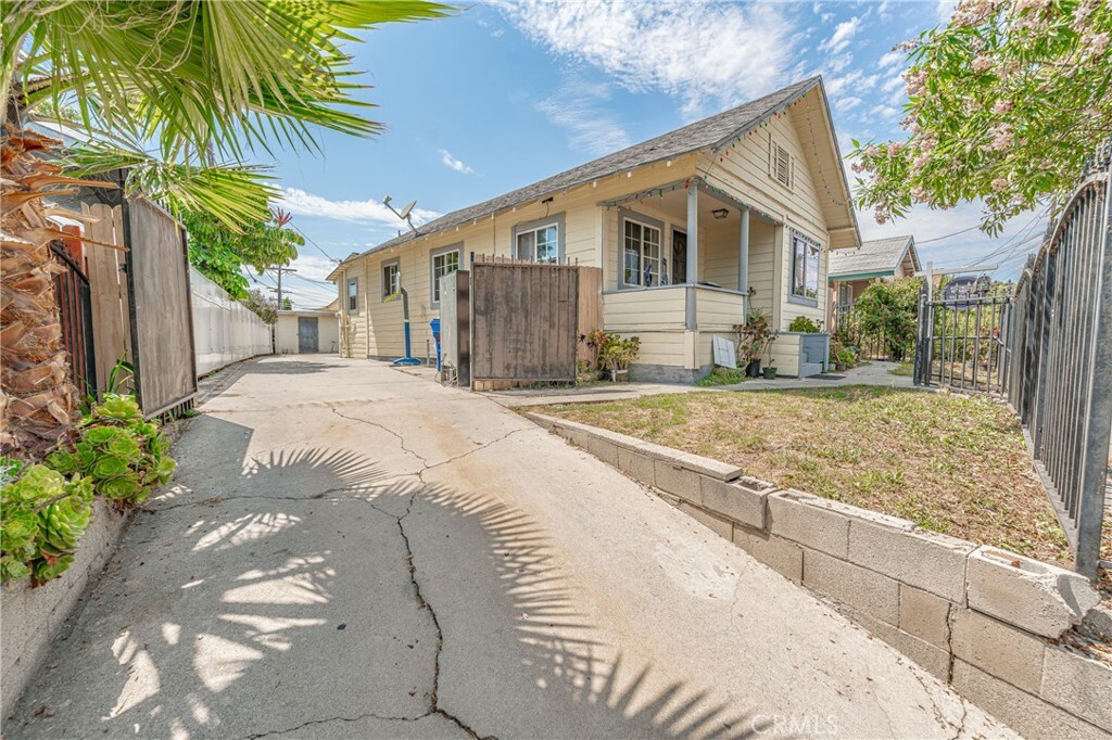 Property Photo:  225 Branch Street  CA 90042 