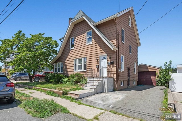 Property Photo: 5 Garfield Place NJ 07512