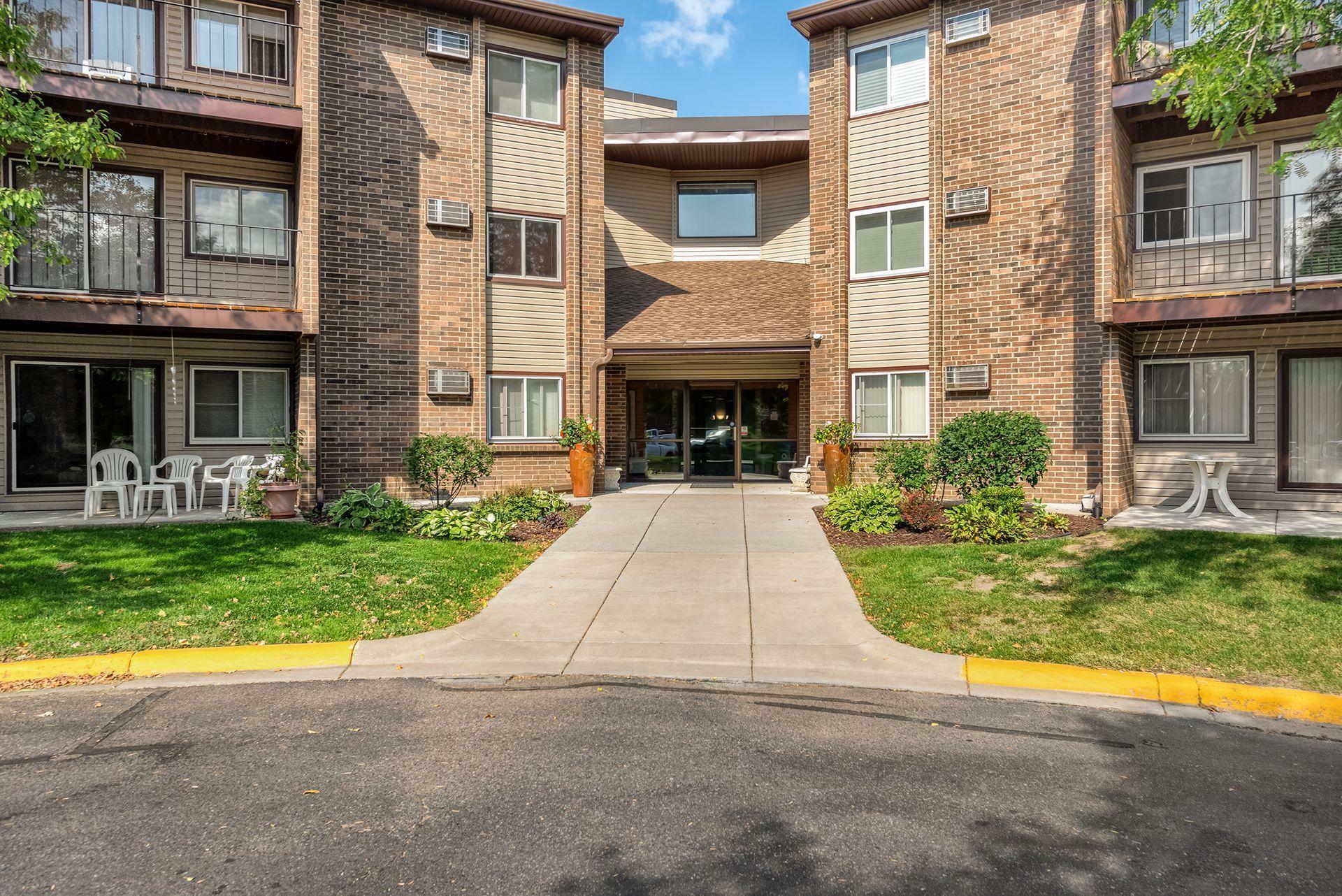 Property Photo: 3425 Golfview Drive 322 MN 55123