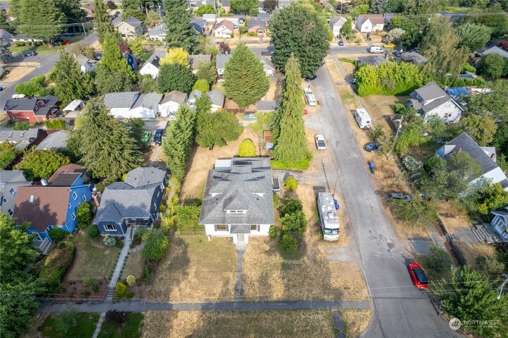 Property Photo:  1003 N Adams Street  WA 98406 